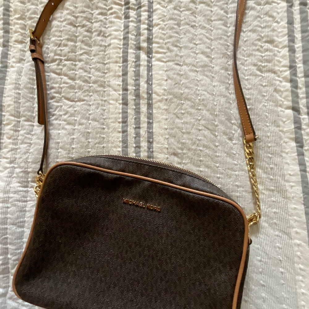 Michael Kors Crossbody - Picture 4 of 5
